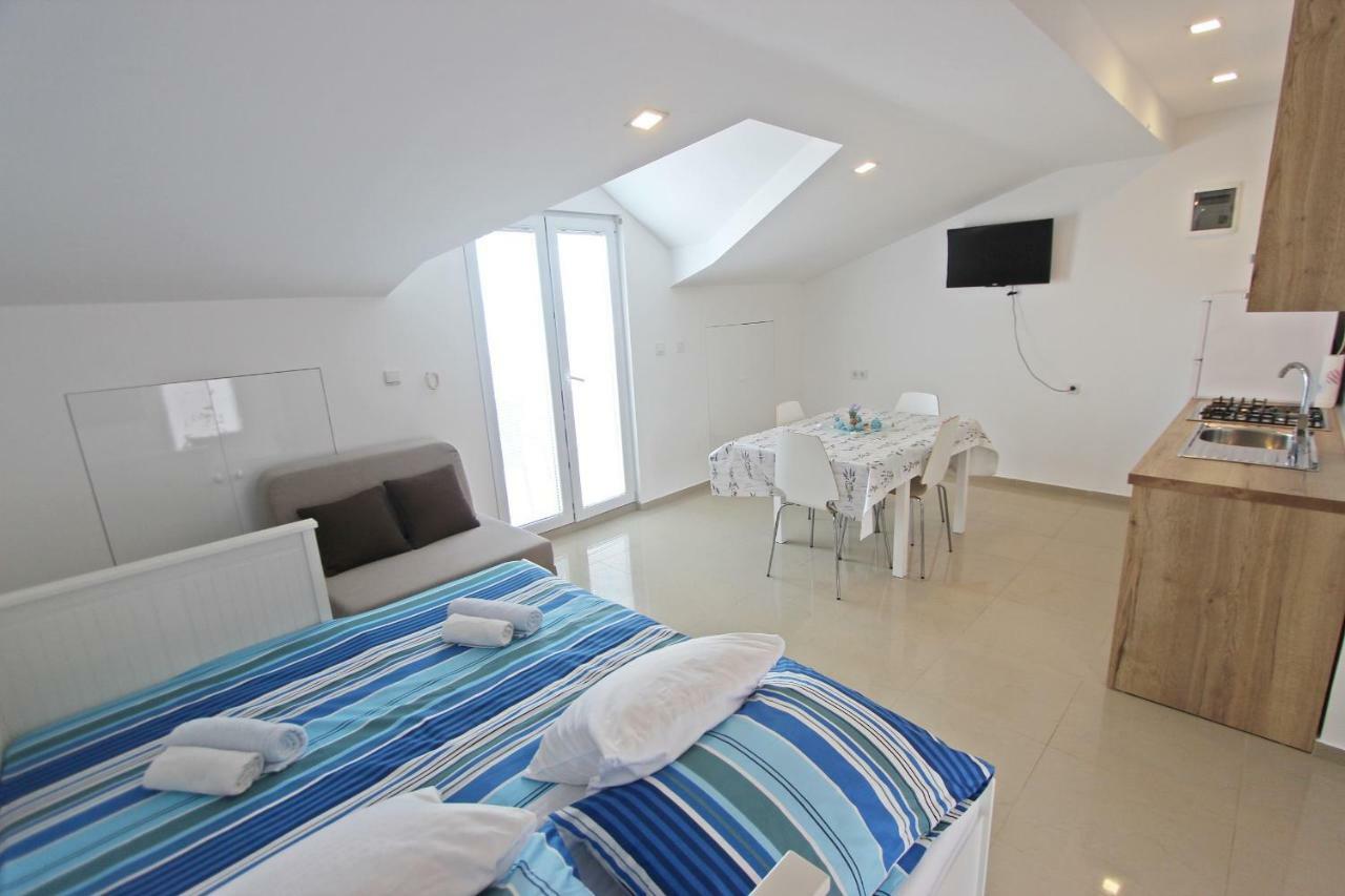 Apartments Josip Муртер Экстерьер фото