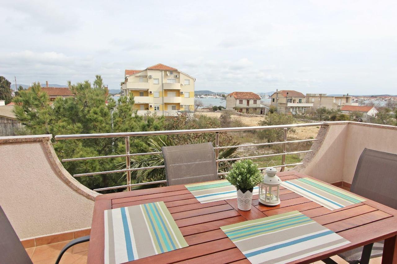 Apartments Josip Муртер Экстерьер фото