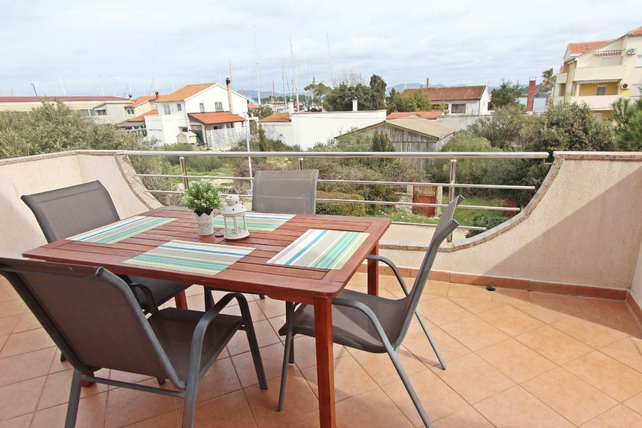 Apartments Josip Муртер Экстерьер фото